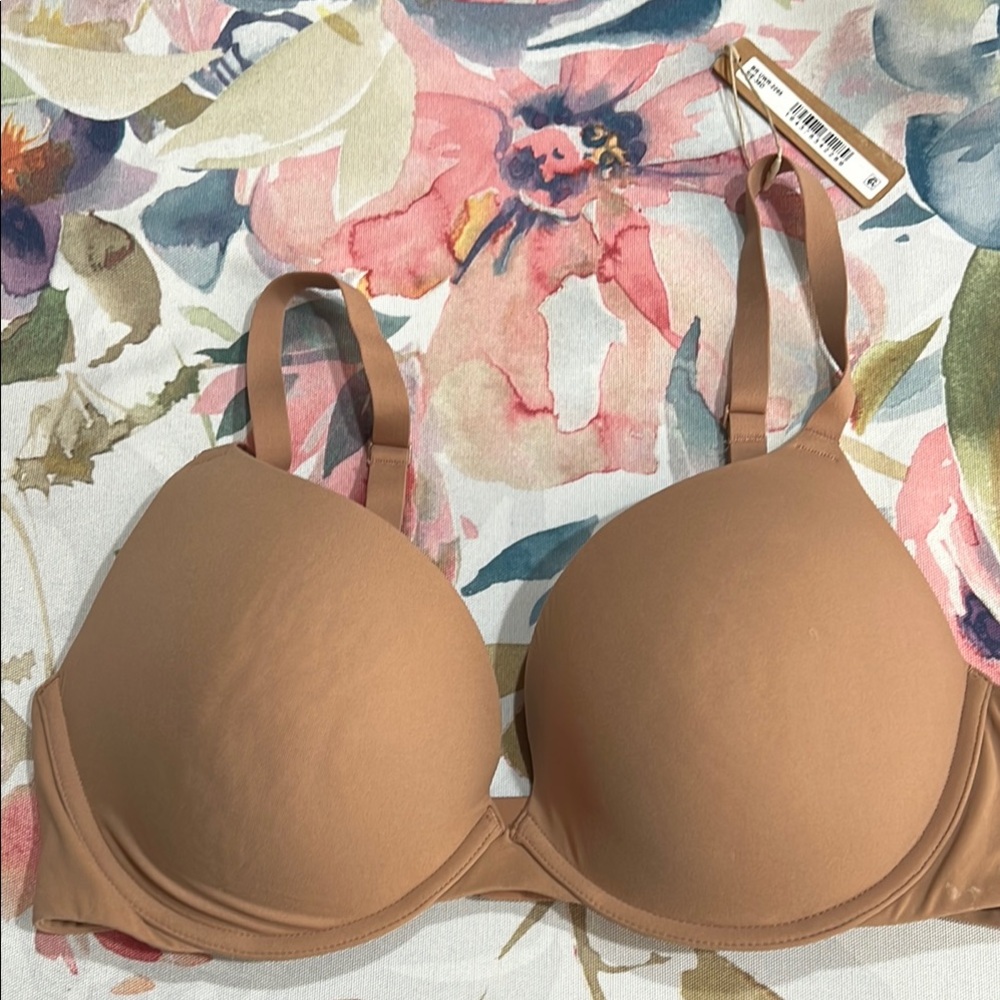 Skims wired bra
